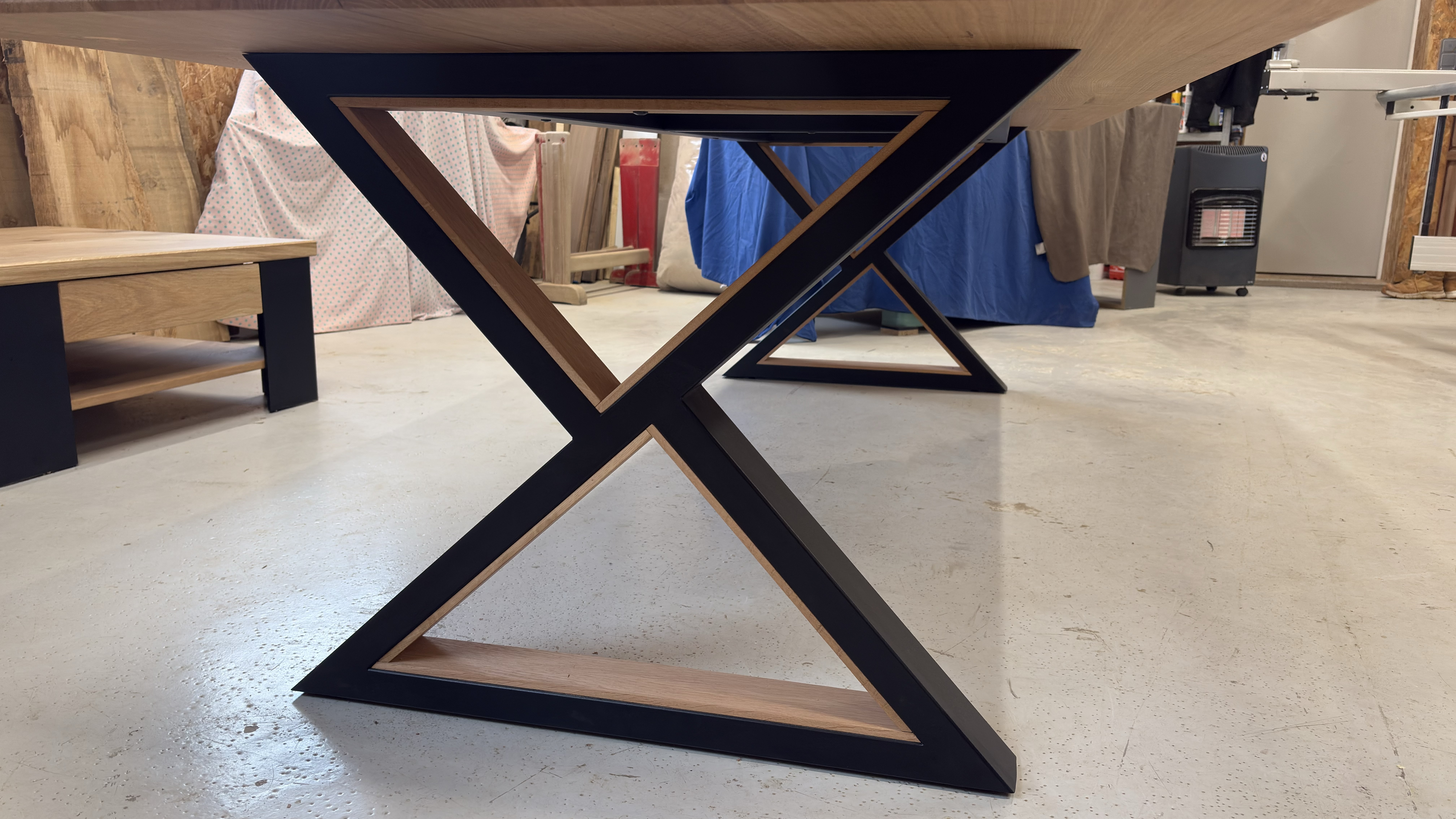 Tables Sur-Mesure en Bois Massif