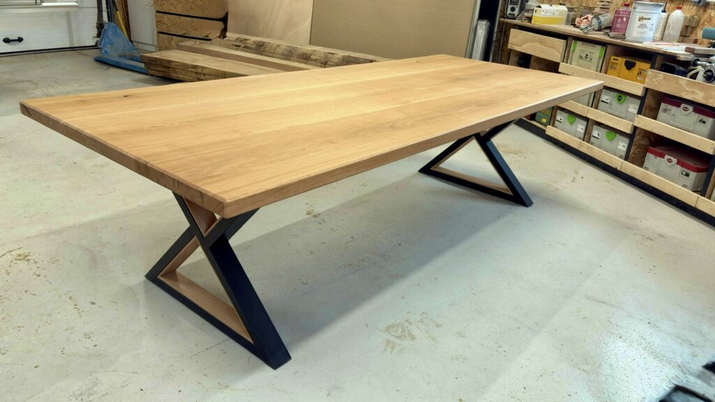 Tables Sur-Mesure en Bois Massif