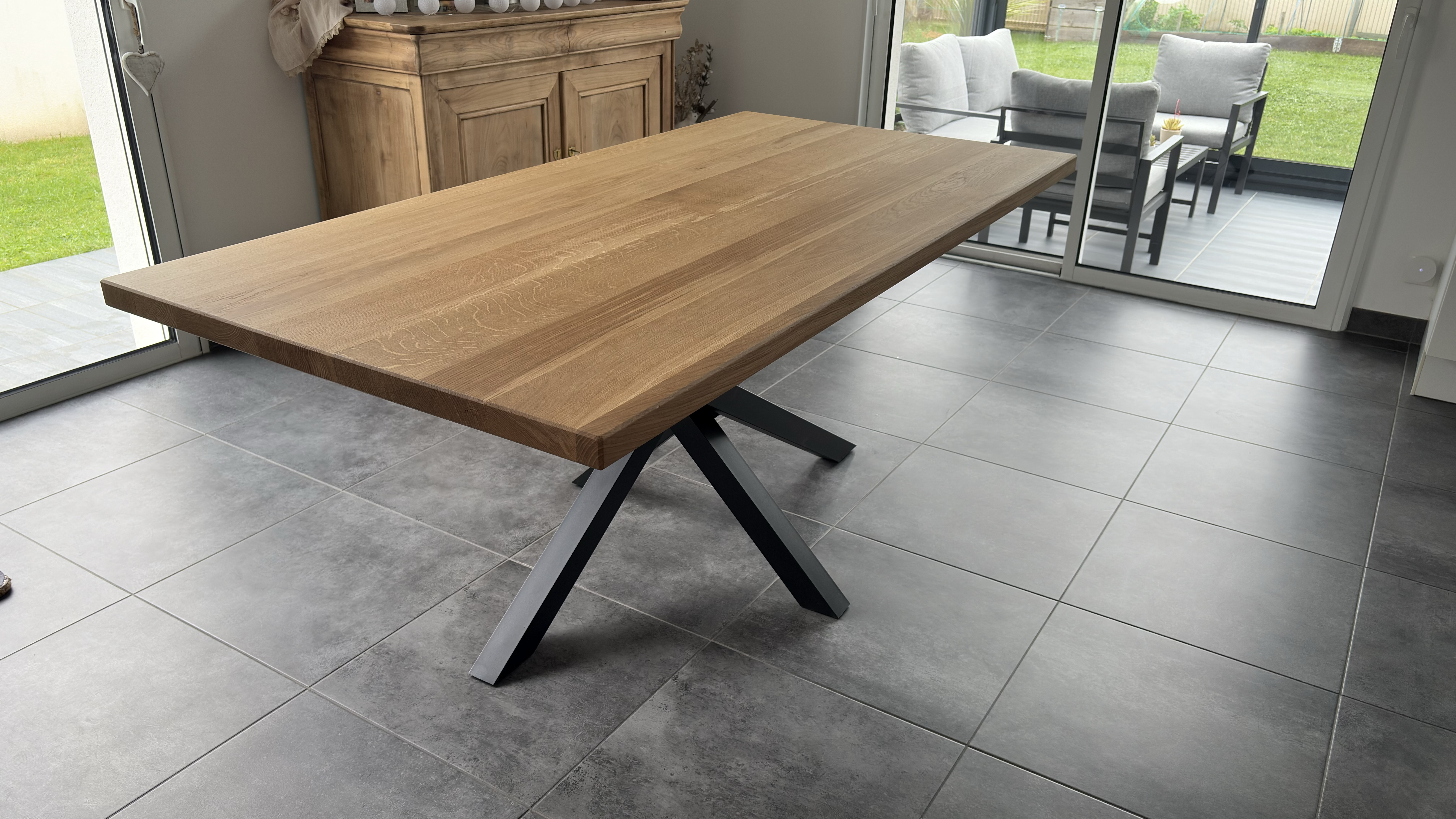 Tables Sur-Mesure en Bois Massif